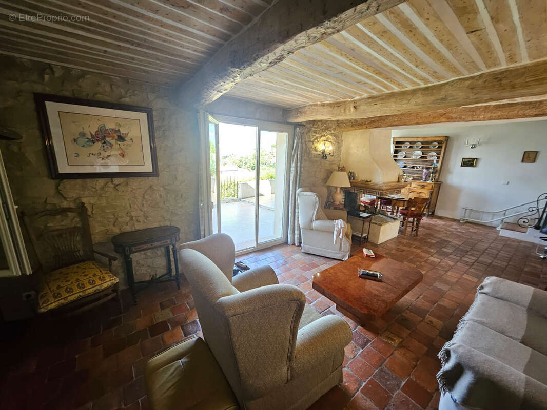 Maison à BERRE-LES-ALPES