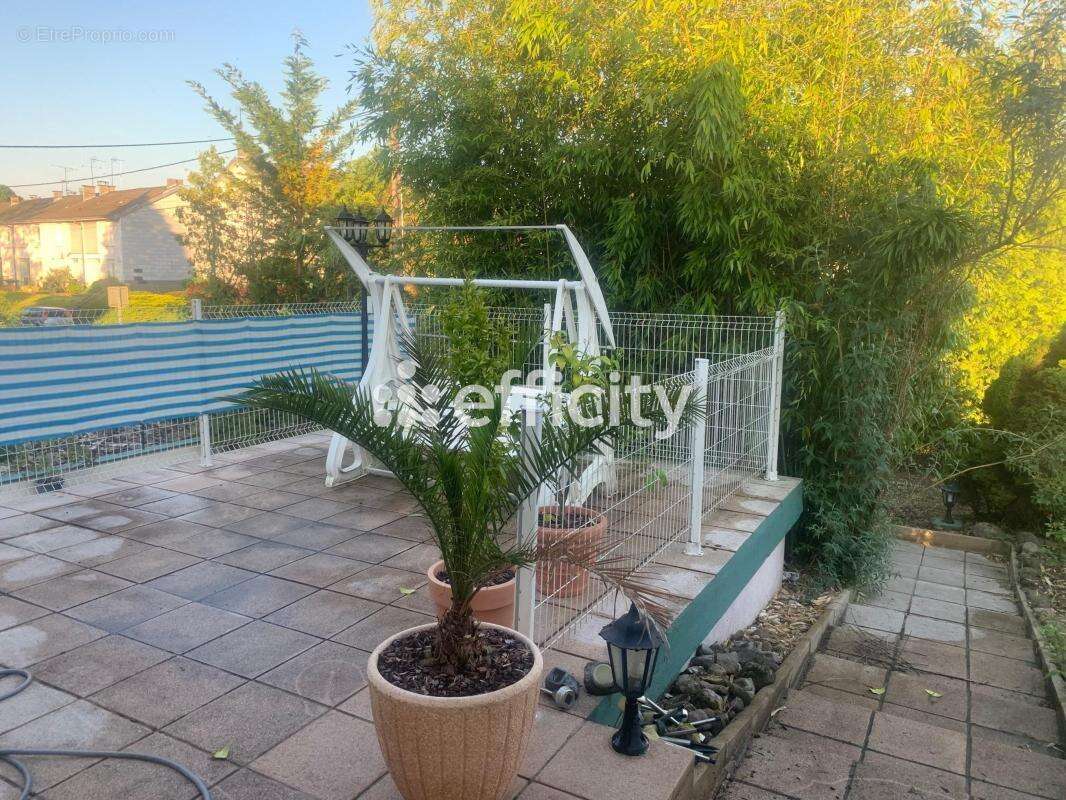 Maison à VILLERSEXEL