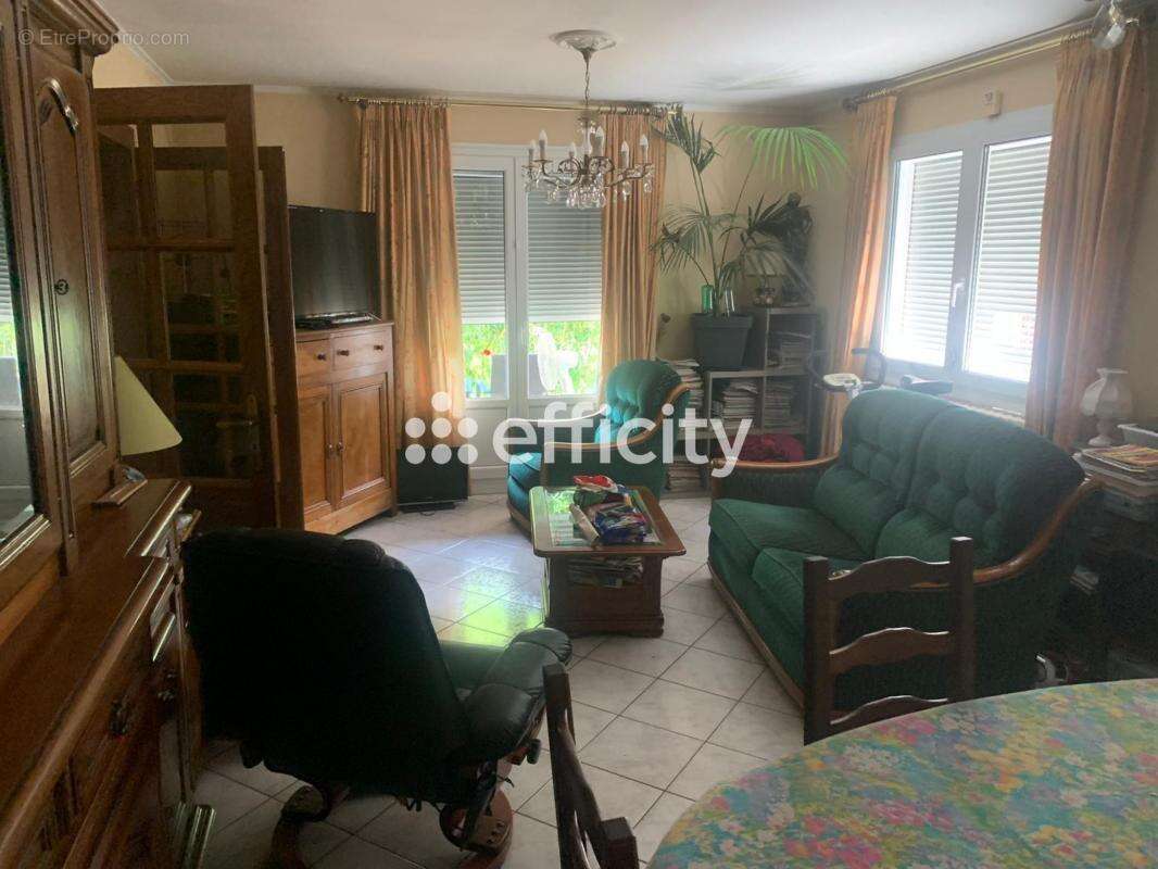 Maison à VILLERSEXEL