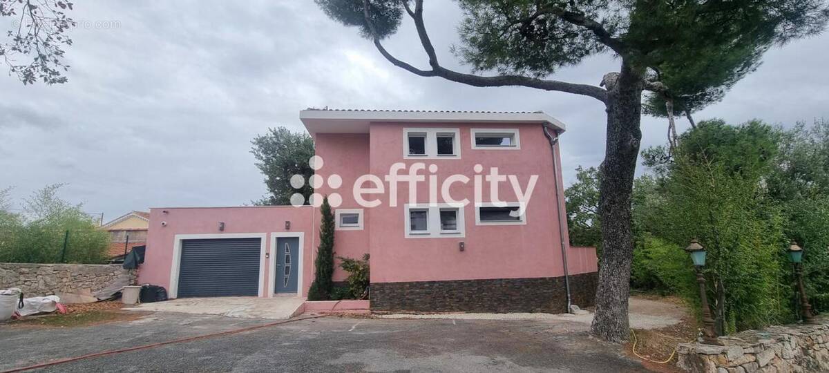 Maison à DRAGUIGNAN