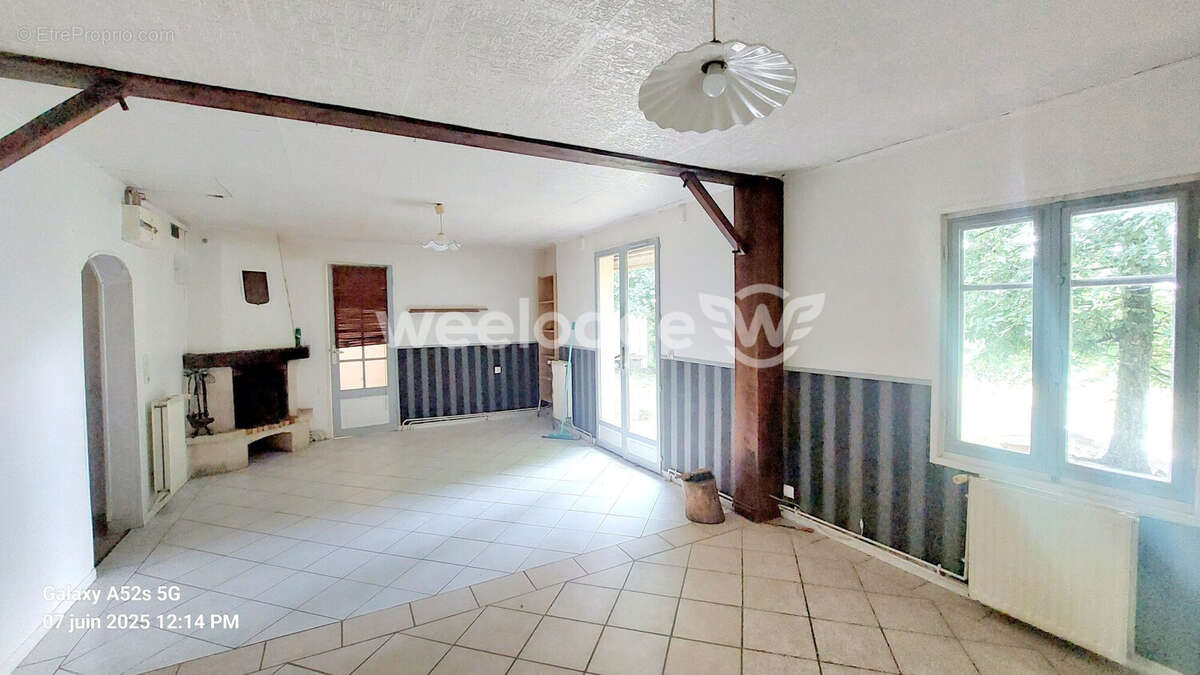 Maison à CHEVRY-EN-SEREINE