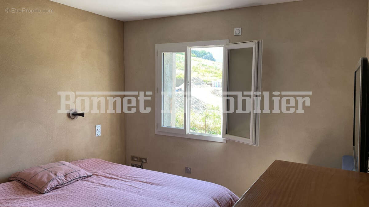 Maison à SAINT-SAUVEUR-GOUVERNET