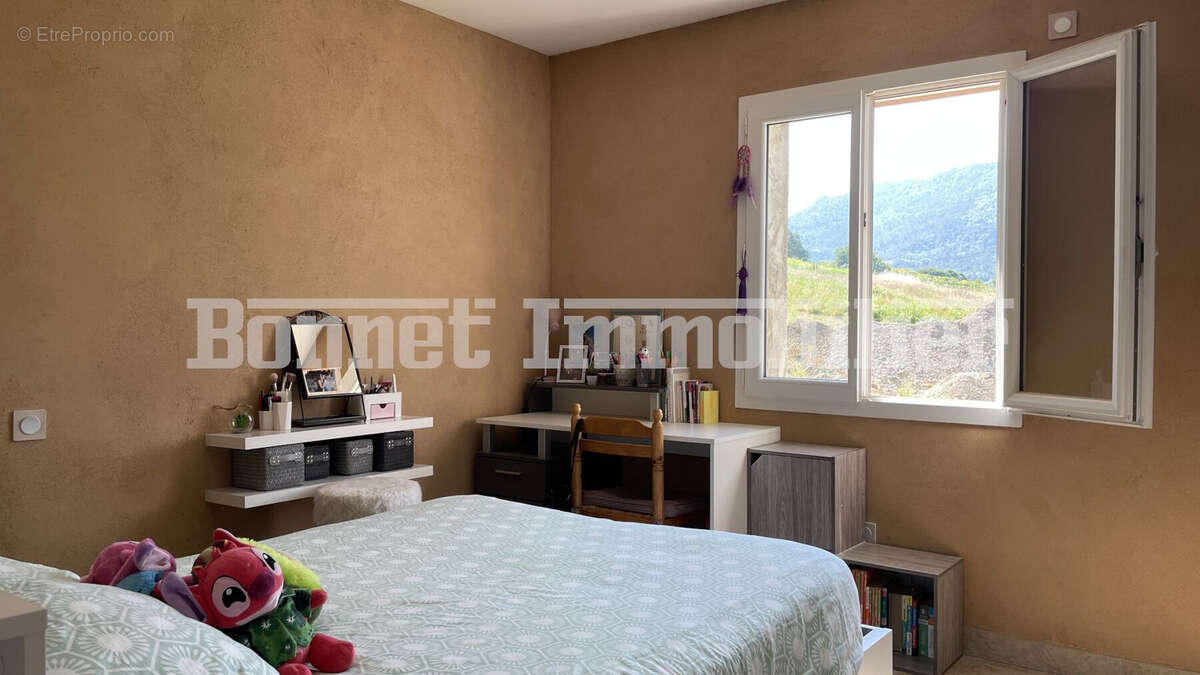 Maison à SAINT-SAUVEUR-GOUVERNET