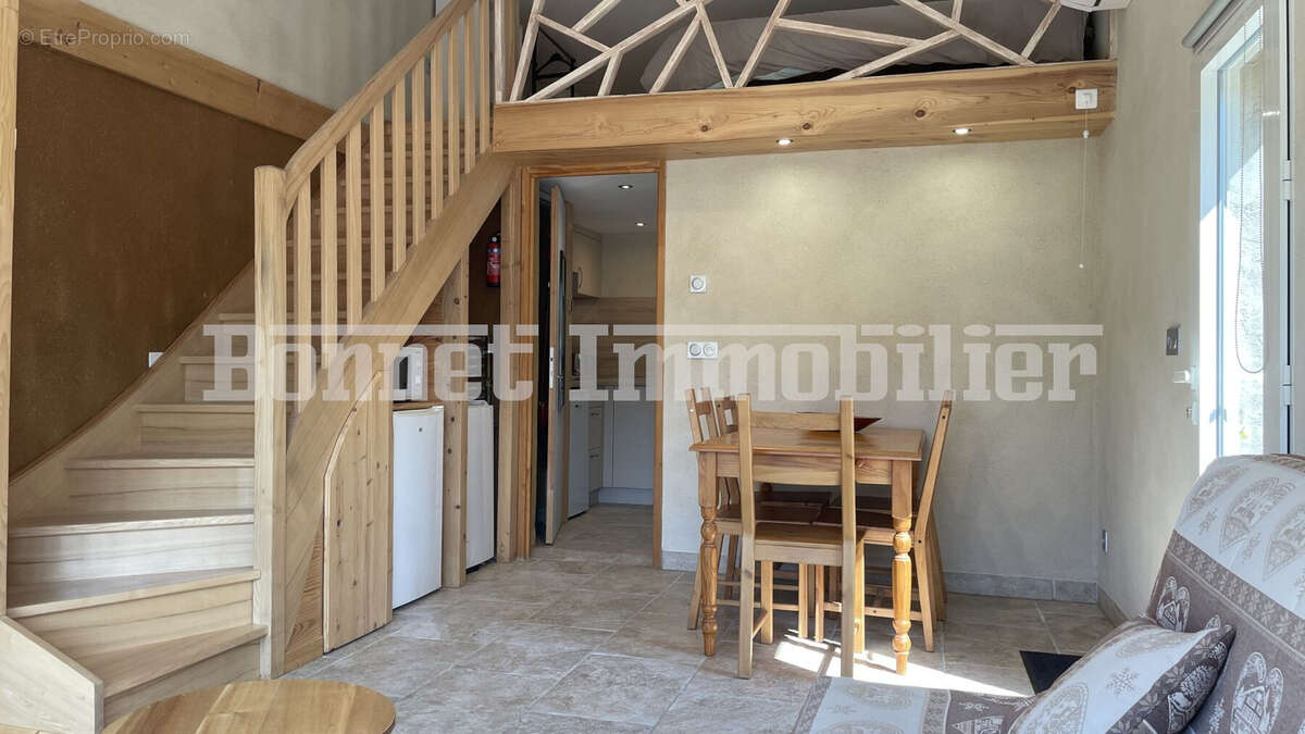 Maison à SAINT-SAUVEUR-GOUVERNET