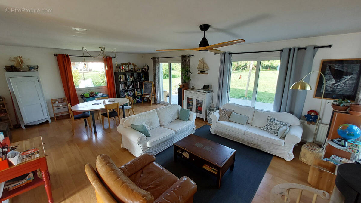 Maison à VOISCREVILLE