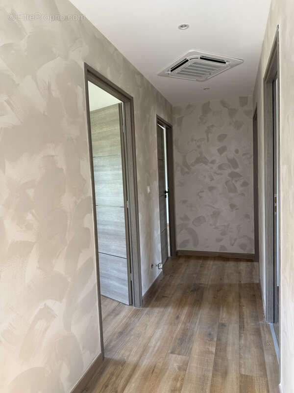 Maison à VOUJEAUCOURT