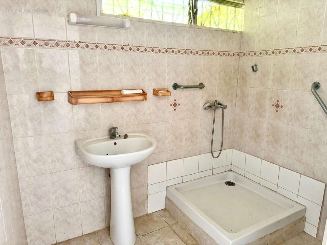 Maison à VIEUX-FORT