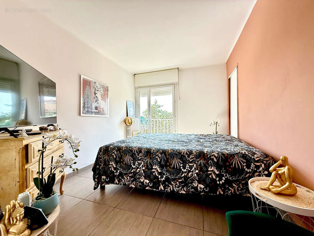 Appartement à SIX-FOURS-LES-PLAGES