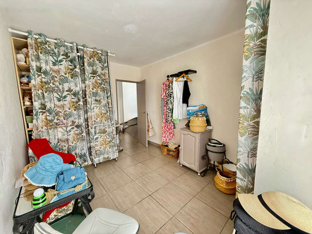 Appartement à SIX-FOURS-LES-PLAGES