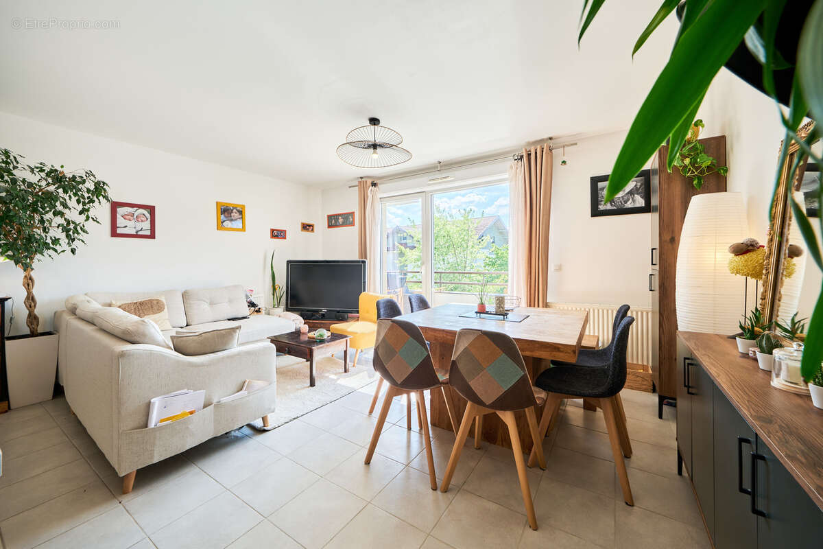 Appartement à VILLAZ