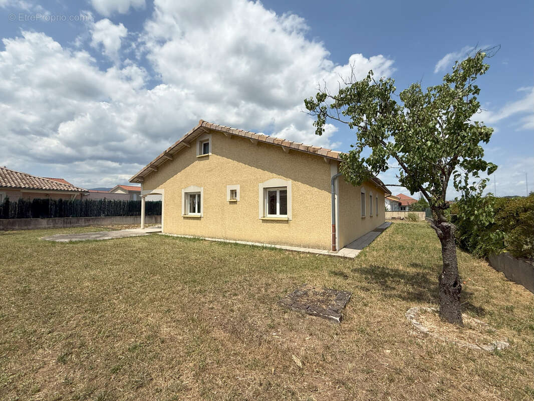 Maison à LE PEAGE-DE-ROUSSILLON