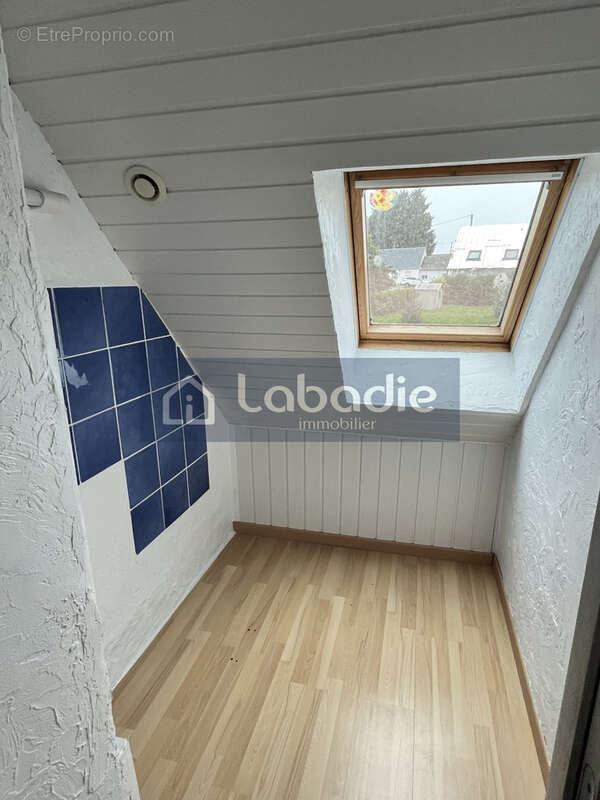 Maison à CONDE-SUR-NOIREAU