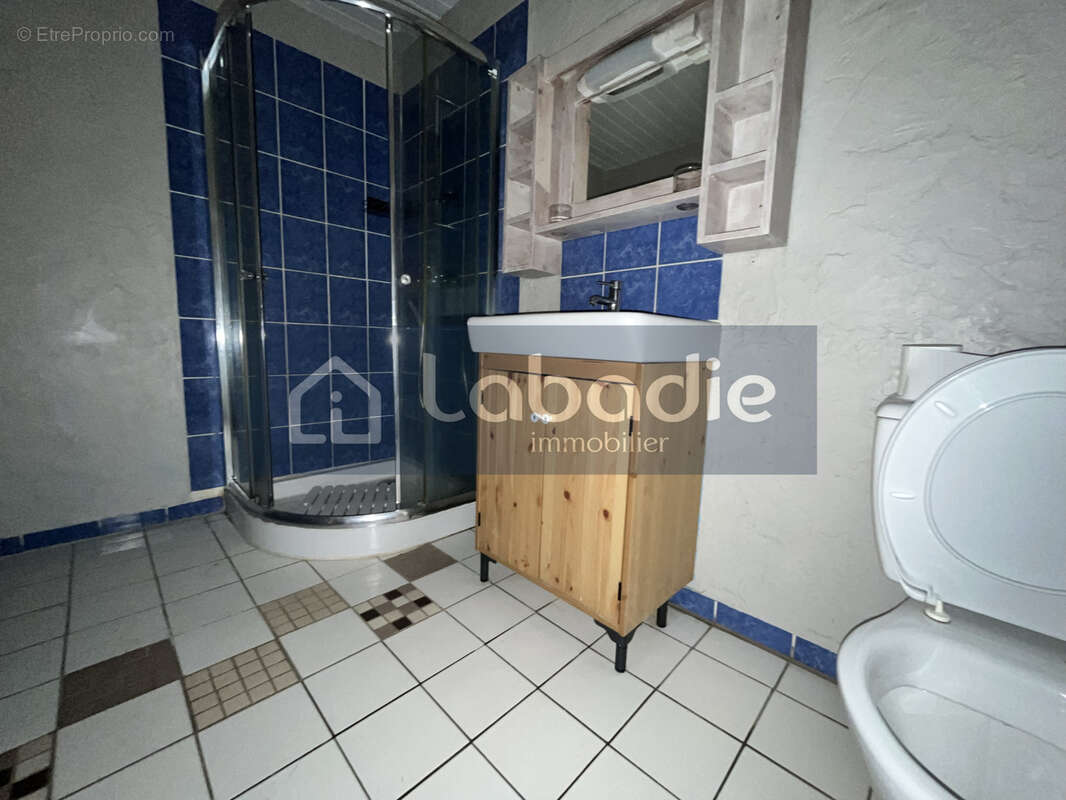 Maison à CONDE-SUR-NOIREAU