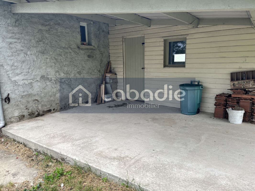 Maison à CONDE-SUR-NOIREAU