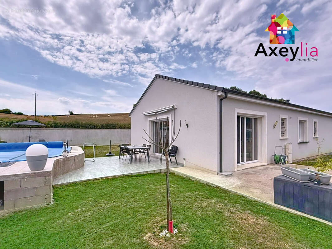 Maison à VENDENESSE-SUR-ARROUX