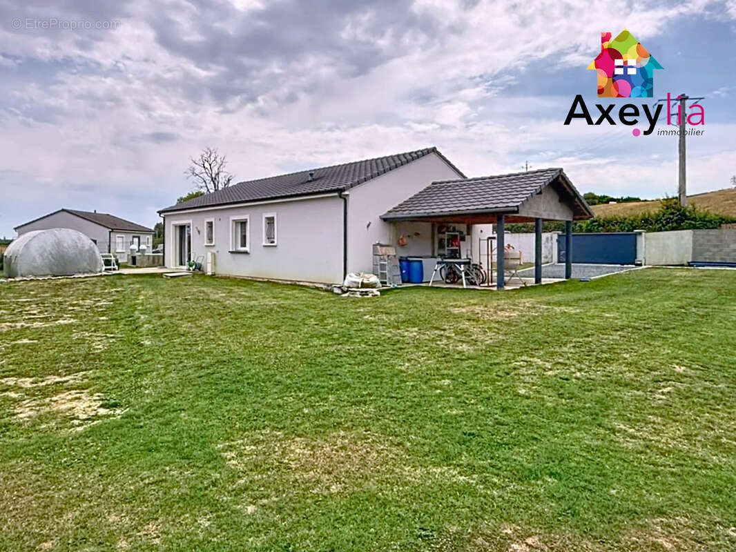 Maison à VENDENESSE-SUR-ARROUX