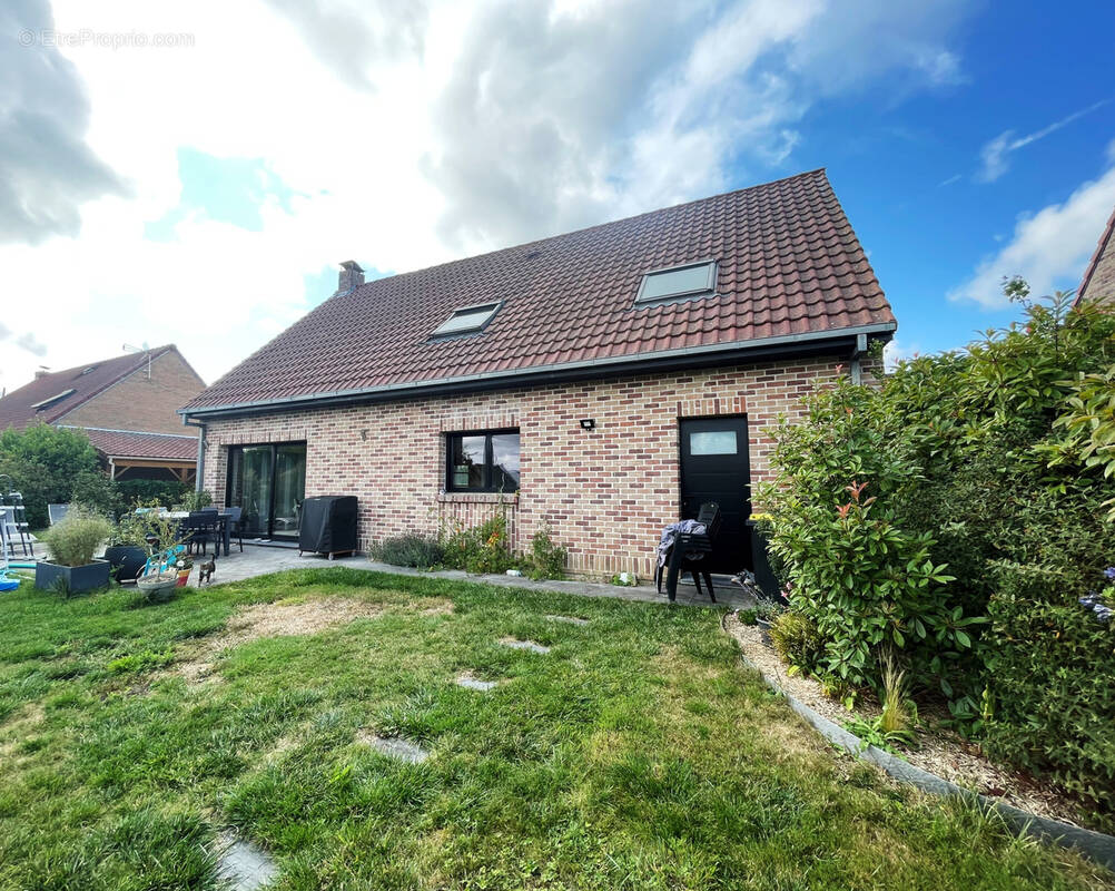 Maison à HOUTKERQUE