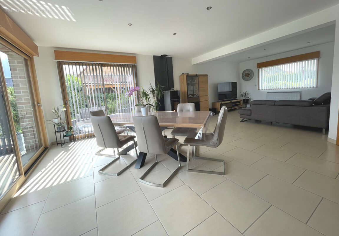 Maison à HOUTKERQUE