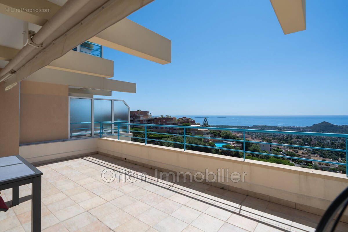 Appartement à MANDELIEU-LA-NAPOULE