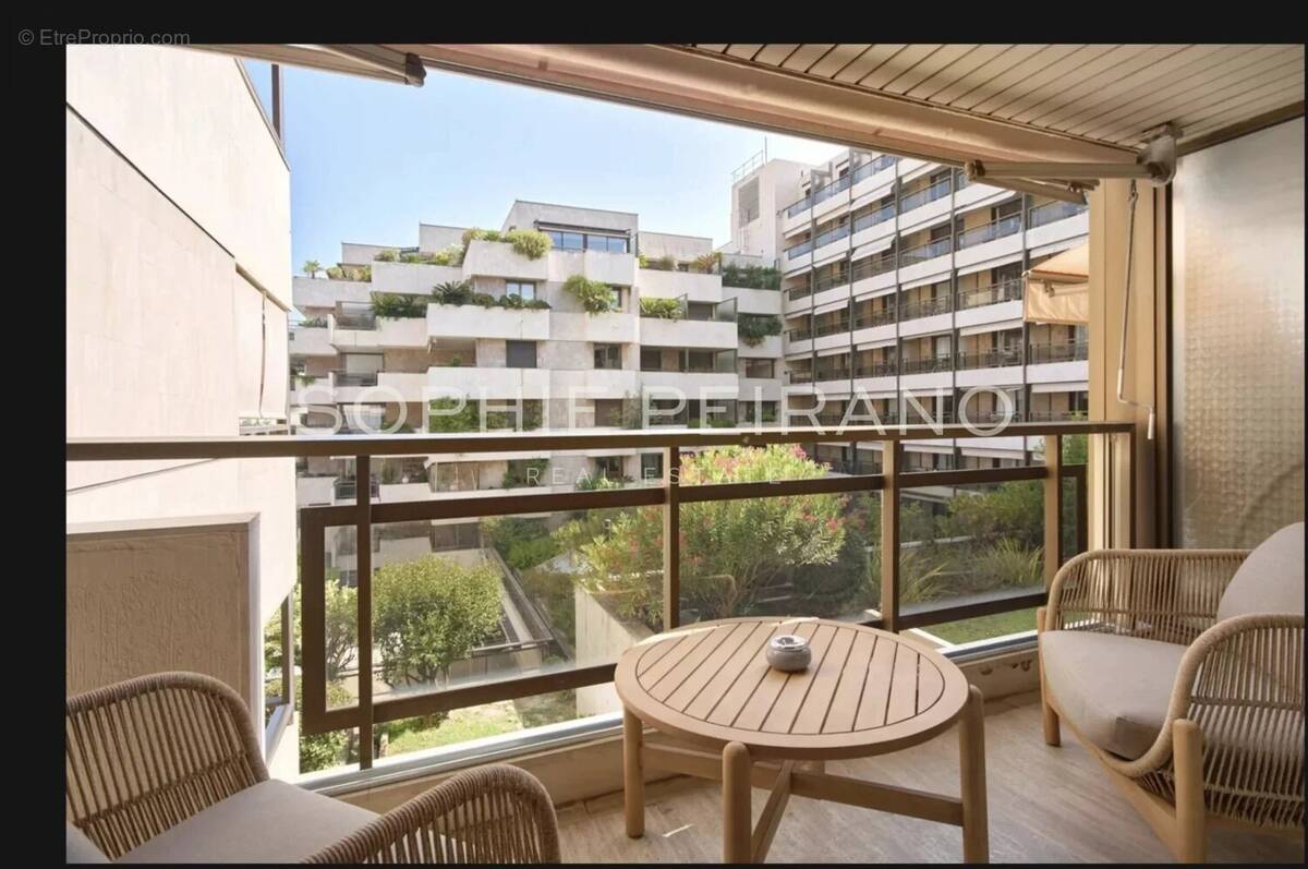 Appartement à CANNES