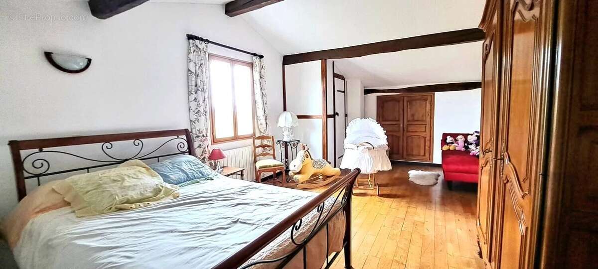 Maison à MONTPON-MENESTEROL