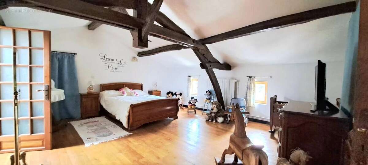 Maison à MONTPON-MENESTEROL