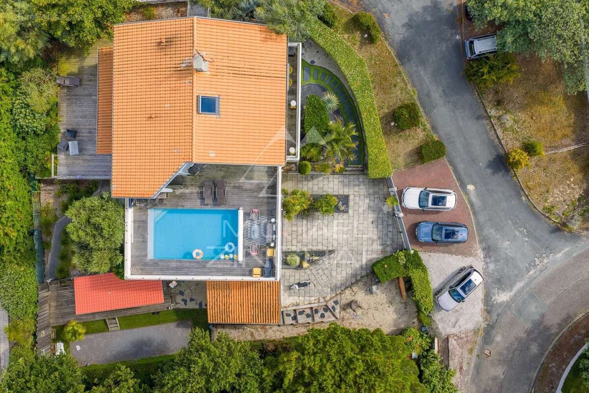 Maison à LE BOUSCAT