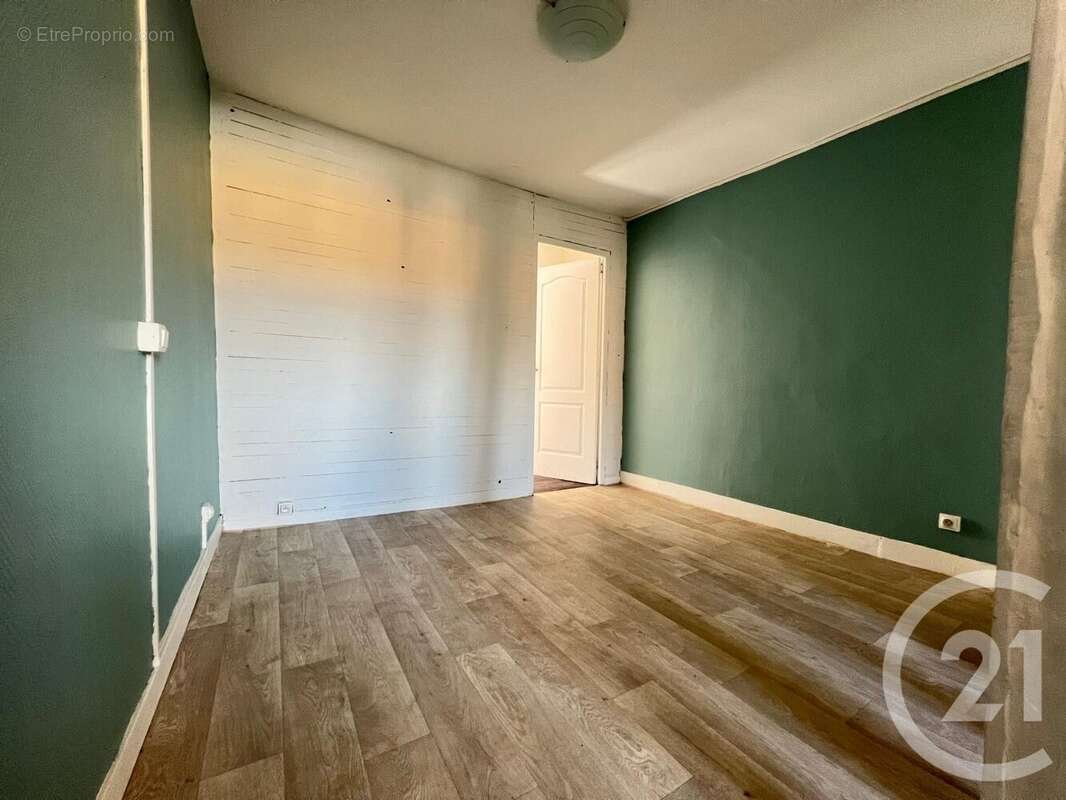 Appartement à HOUDAN