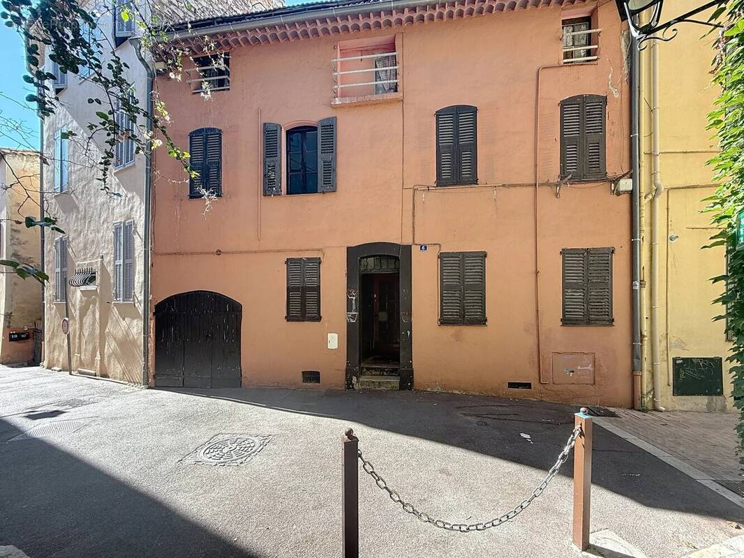 Appartement à LE CANNET