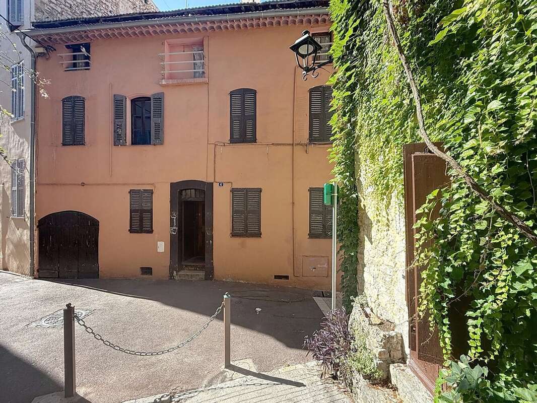 Appartement à LE CANNET