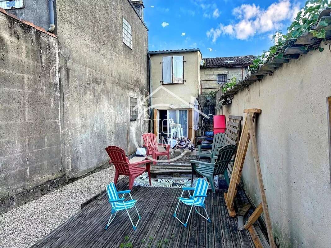 Maison à CASTILLON-LA-BATAILLE