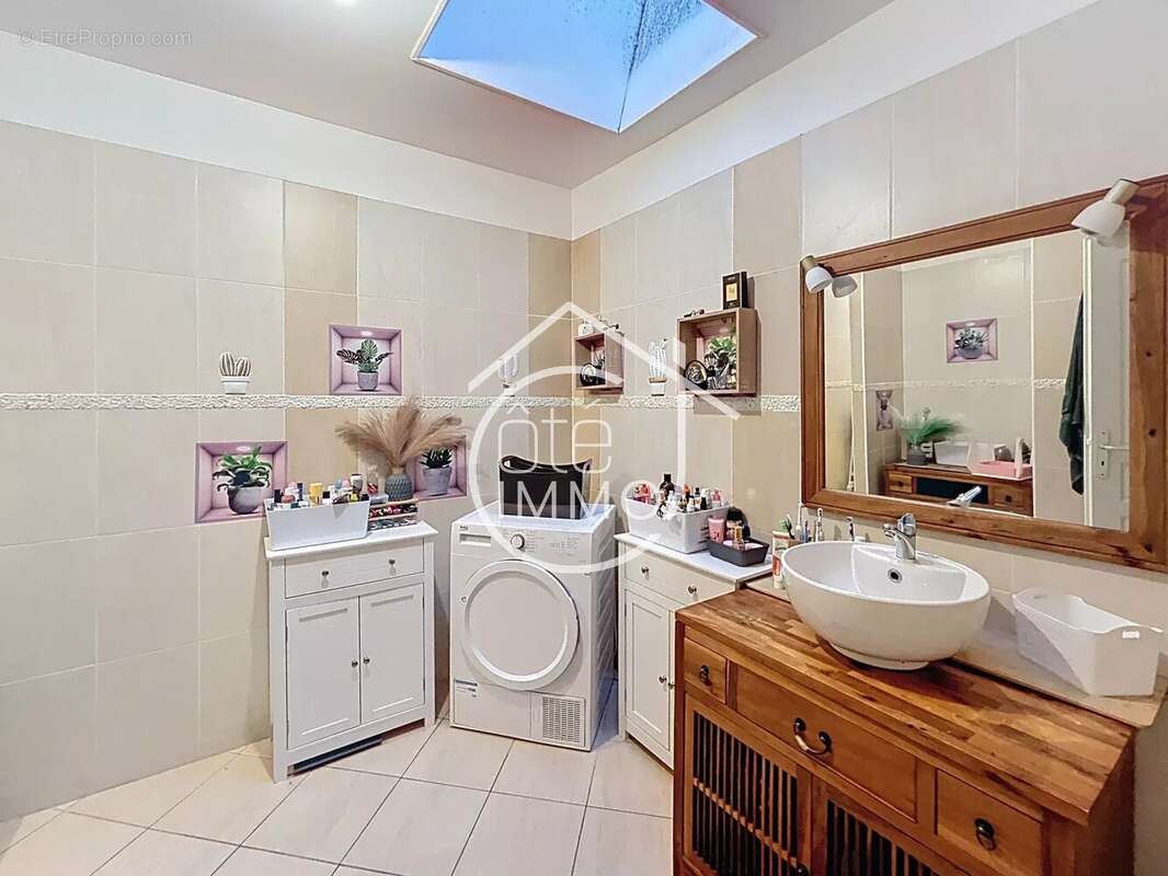 Maison à CASTILLON-LA-BATAILLE