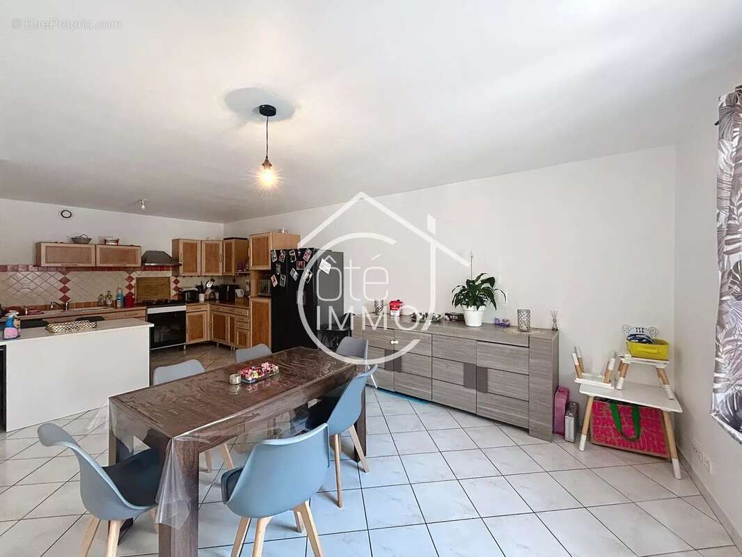 Maison à CASTILLON-LA-BATAILLE