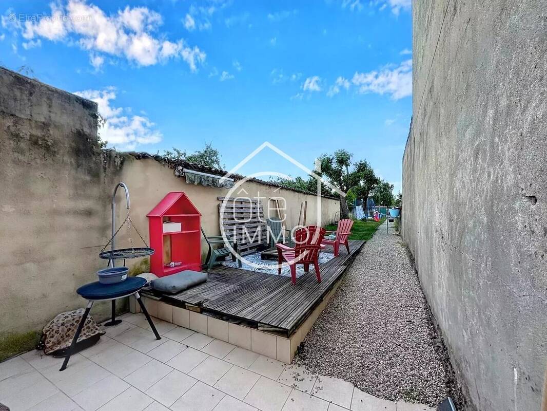 Maison à CASTILLON-LA-BATAILLE