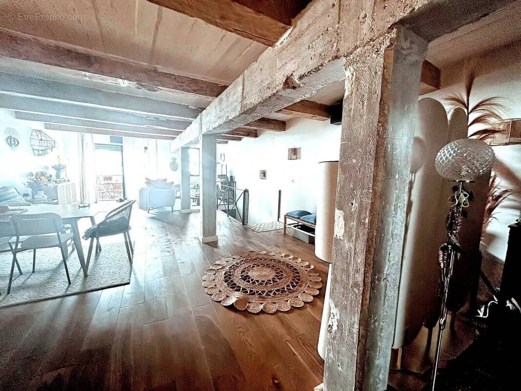 Appartement à MARSEILLE-7E