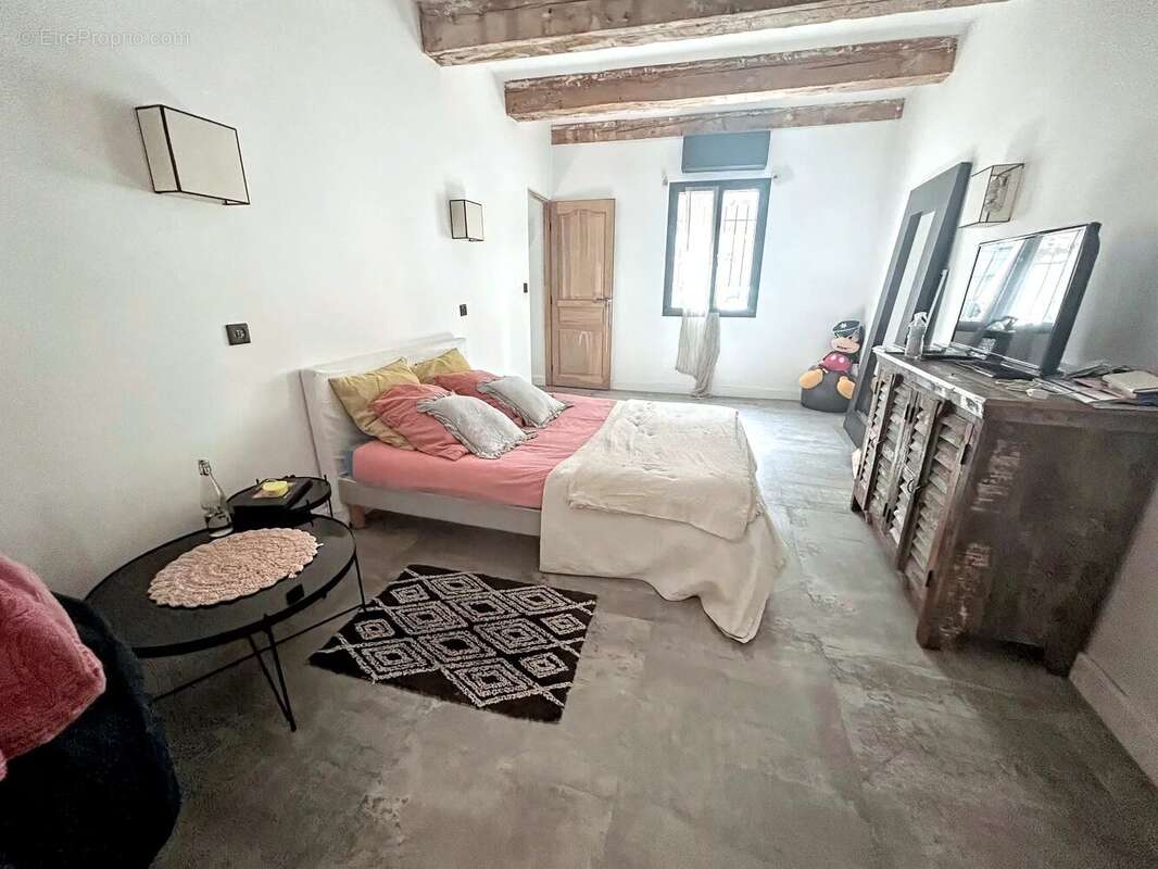 Appartement à MARSEILLE-7E