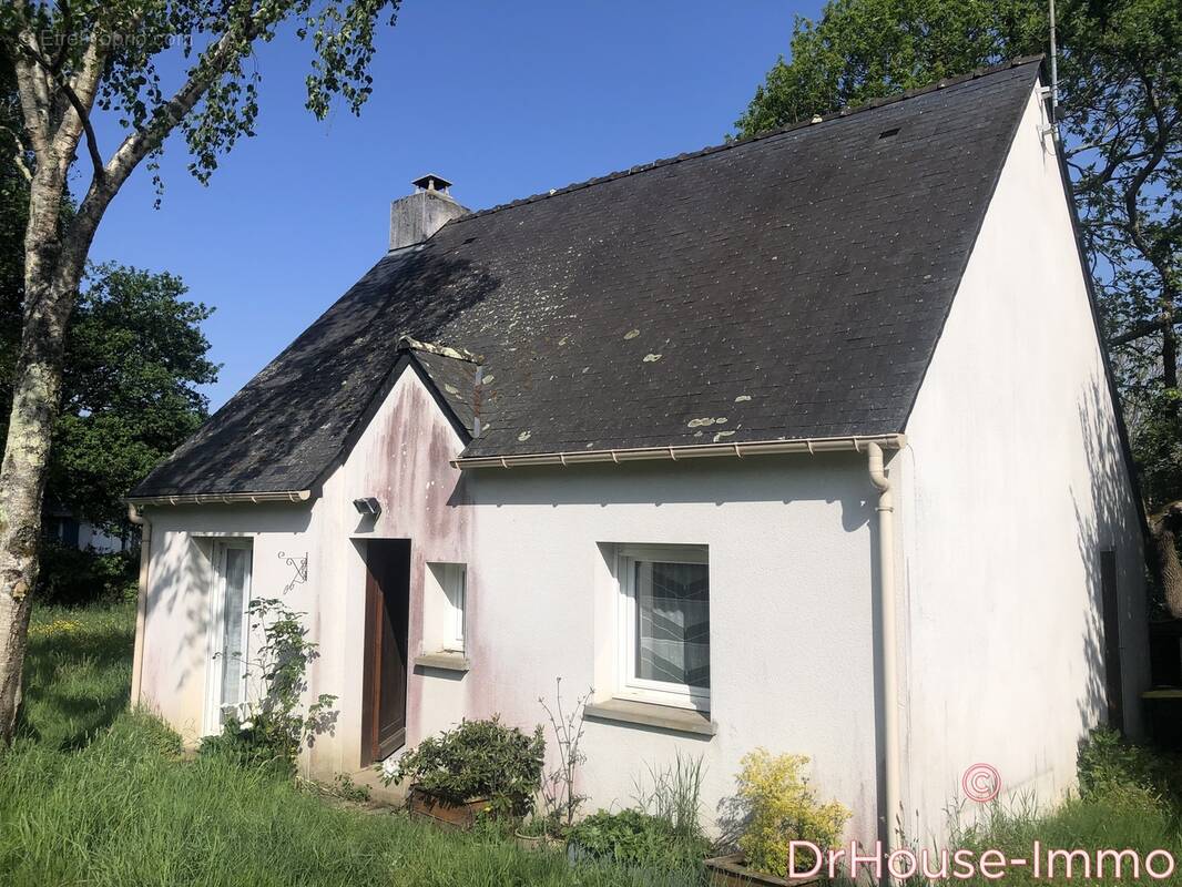 Maison à PLOUGOUMELEN