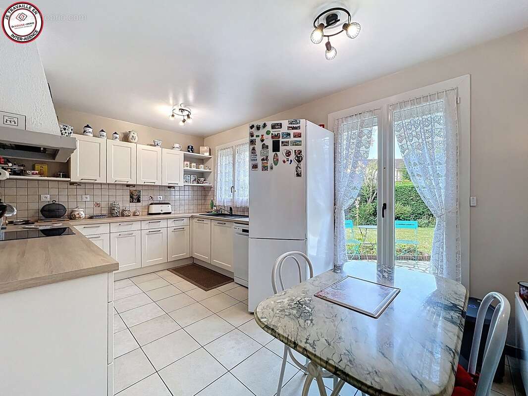 Maison à COMBS-LA-VILLE