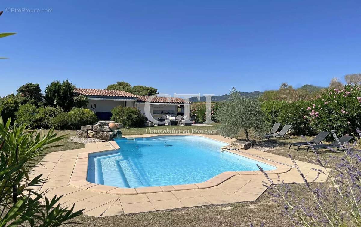 Maison à VAISON-LA-ROMAINE