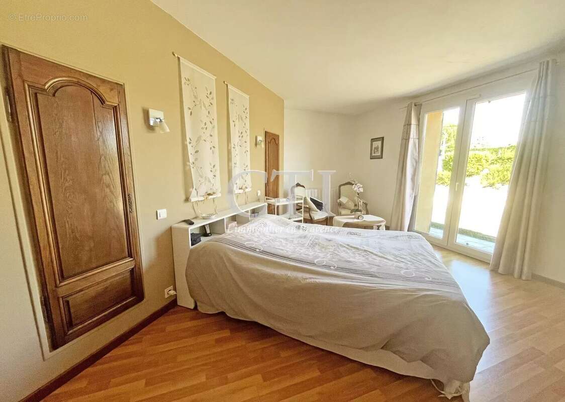 Maison à VAISON-LA-ROMAINE