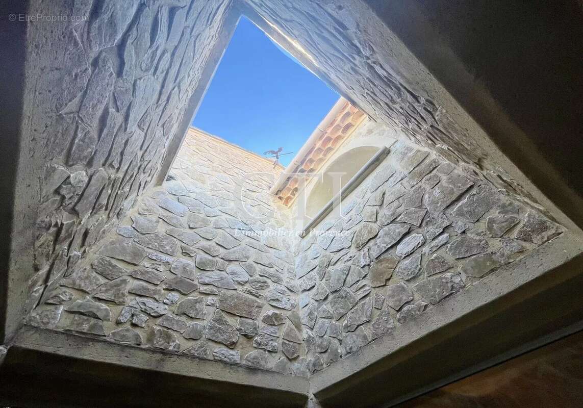 Maison à VAISON-LA-ROMAINE