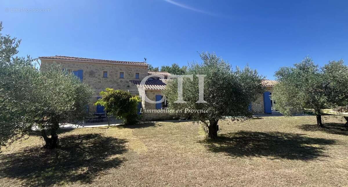 Maison à VAISON-LA-ROMAINE