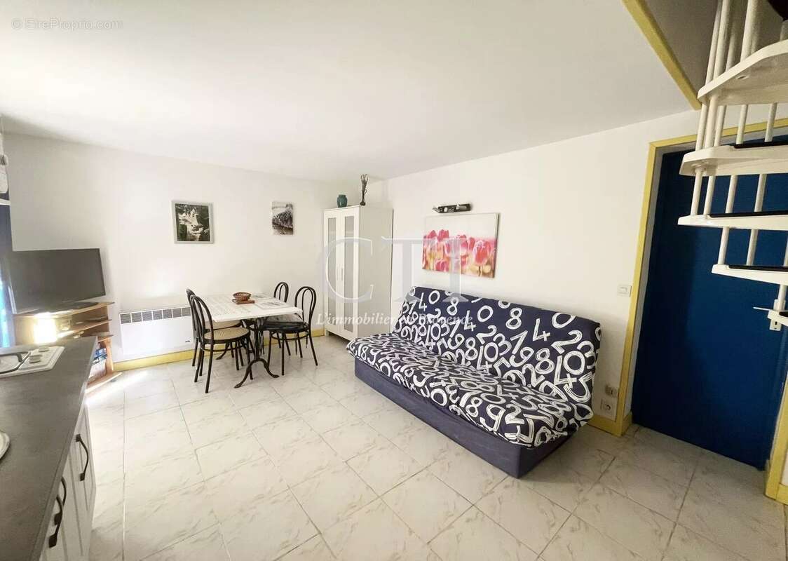 Maison à VAISON-LA-ROMAINE