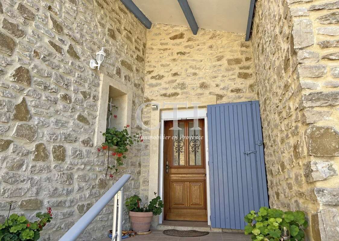 Maison à VAISON-LA-ROMAINE
