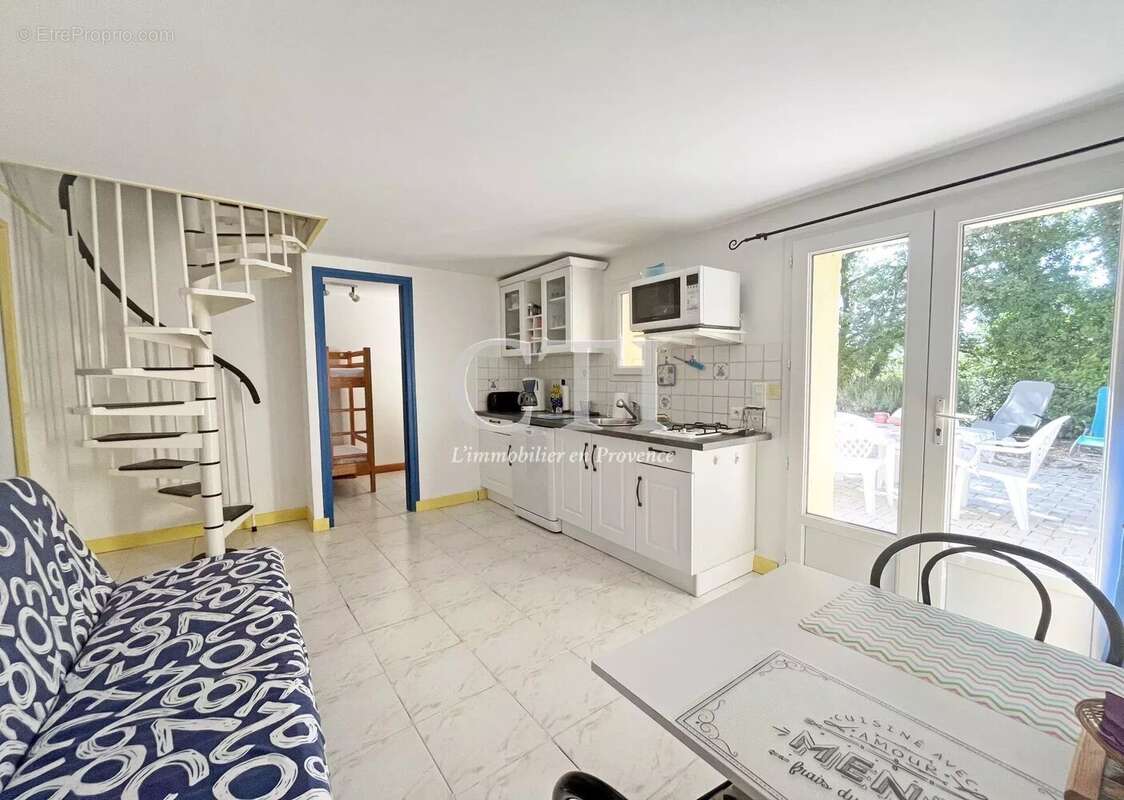 Maison à VAISON-LA-ROMAINE