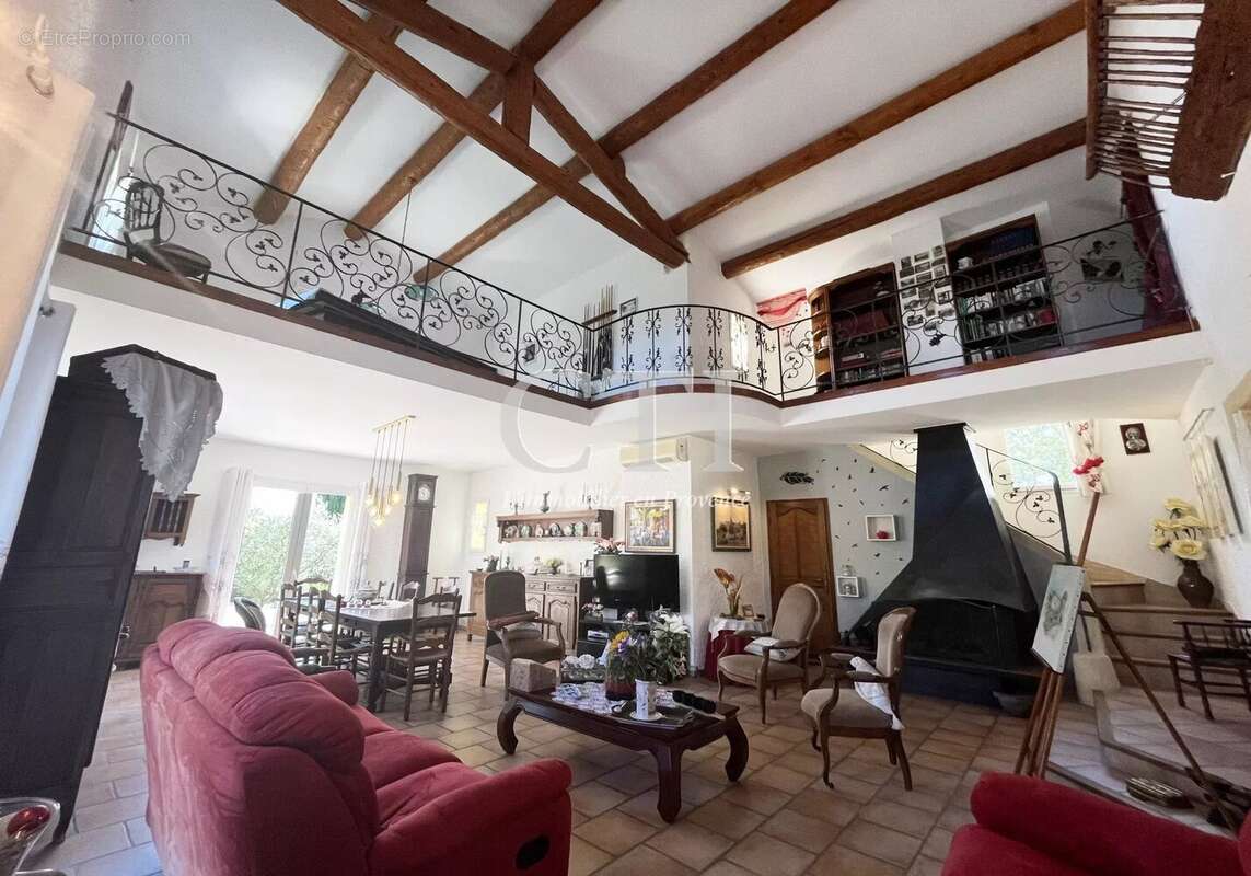 Maison à VAISON-LA-ROMAINE