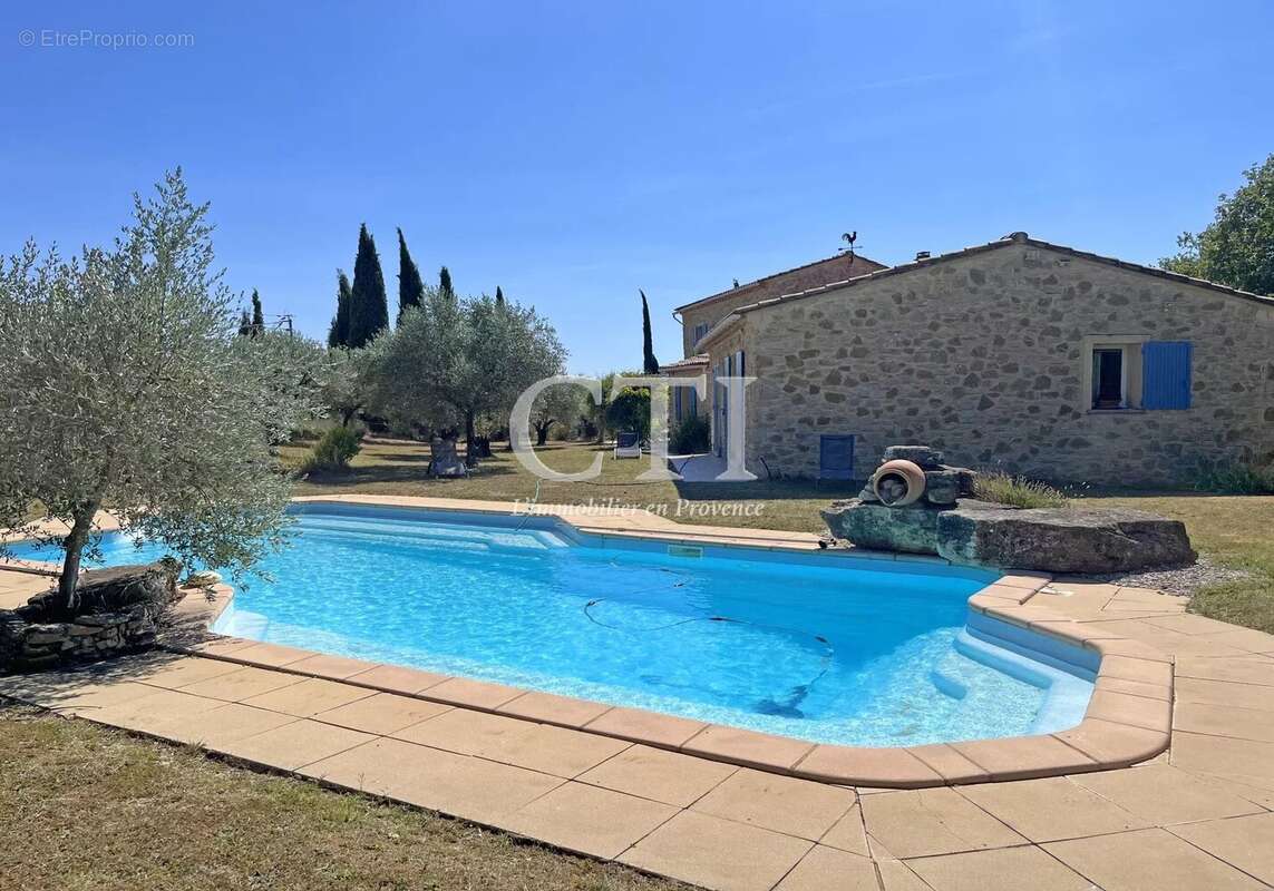 Maison à VAISON-LA-ROMAINE