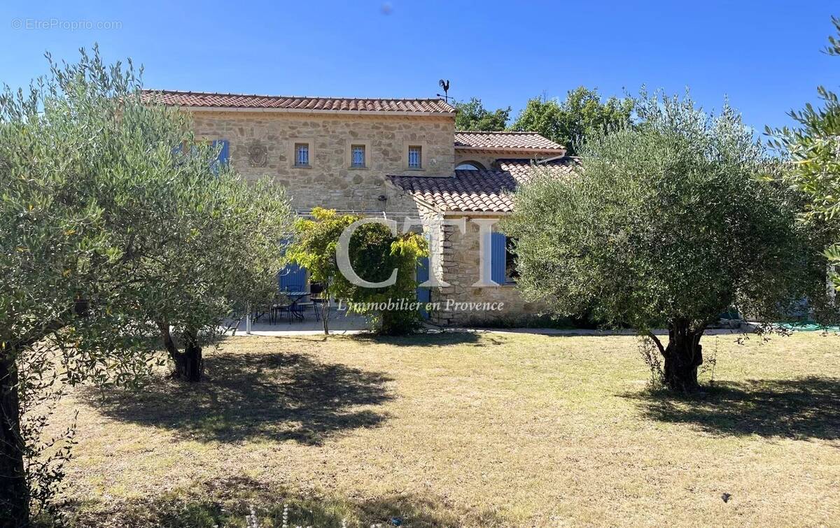 Maison à VAISON-LA-ROMAINE