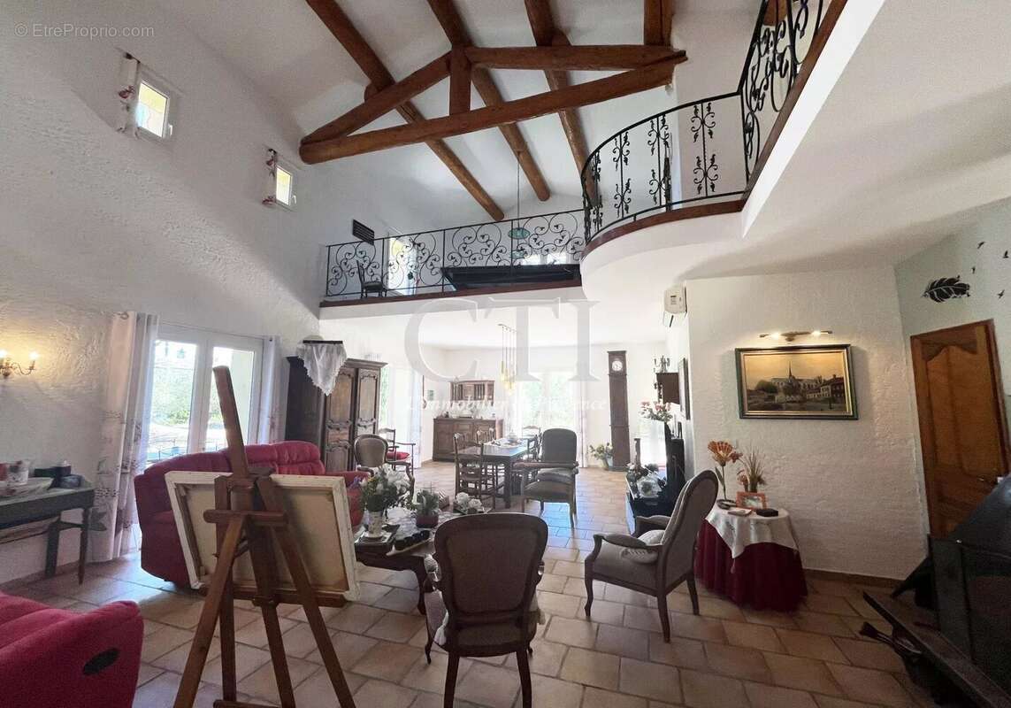 Maison à VAISON-LA-ROMAINE