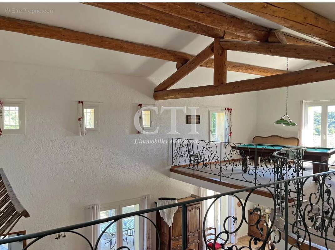 Maison à VAISON-LA-ROMAINE